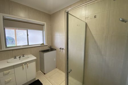 3 Bedroom Updated Home - Photo 4