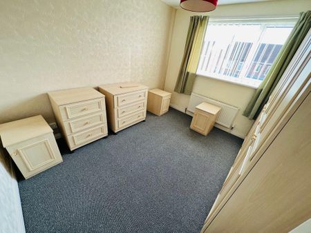 3 bedroom semi-detached house to rent - Photo 5