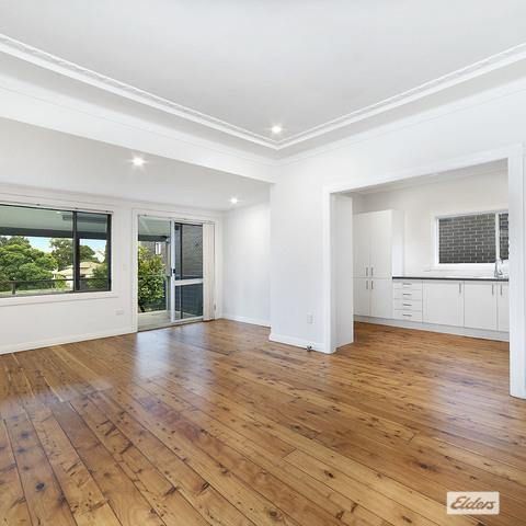 2 BEDROOM HOUSE - Photo 1