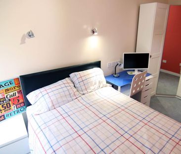 Apartment 2 (Gwyrddlas), 121 High Street - Photo 4