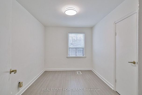 For Lease - 104 Crestwood Road, Vaughan, Ontario - Photo 1