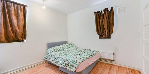 3 bedroom flat to rent - Photo 3