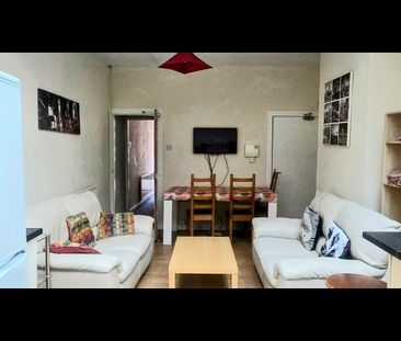 Room in a Shared House, Mettham St, NG7 - Photo 4
