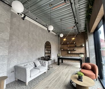 Jarrom Street - Photo 1