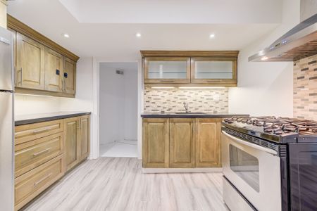 For Lease - 12 Edmonton Street Unit# (Bsmt), Brampton, Ontario - Photo 4