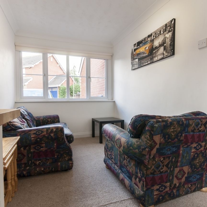 Demesne Furze, Headington - Photo 1