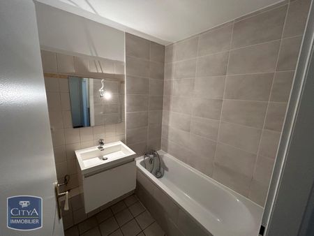 Location Appartement 4 pièces 83m² BISCHHEIM 67800 - Photo 2