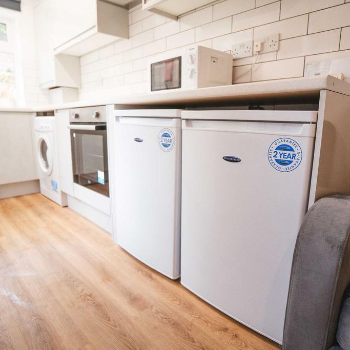 3 bedroom house share to rent - Photo 1