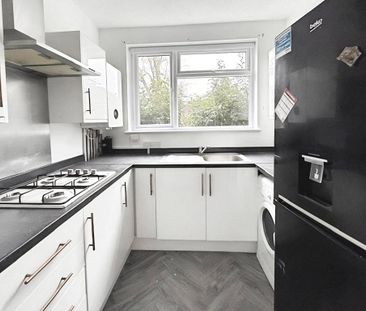 2 bedroom maisonette to rent - Photo 1