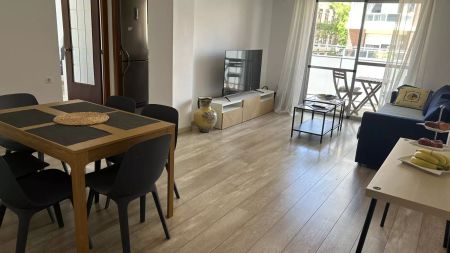 3-bedroom apartment for rent in Cabanyal-Canyamelar, exterior. - Photo 4