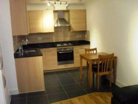 2 bedroom flat to rent - Photo 3