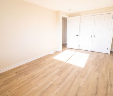 All INCLUSIVE MAIN UNIT IN THOROLD!!! - Photo 1