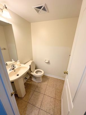 For Lease - 3250 Bentley Drive Unit# 74, Mississauga, Ontario - Photo 1