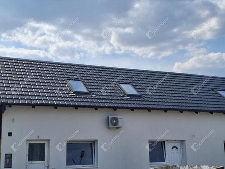 Kiadó jó állapotú lakás - Komárom - Fotó 2