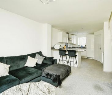 2 bedroom property to rent - Photo 1