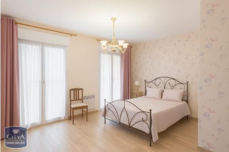 Location Appartement 2 pièces 58m² CHINON 37500 - Photo 2