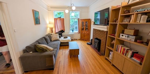 4½ For Rent — Côte-des-Neiges–Notre-Dame - Photo 2