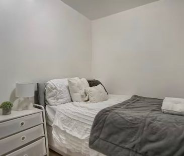 1 Bed Flat, Selby Close, E6 - Photo 2