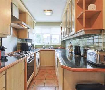 Putney Hill, Putney, SW15 6BE - Photo 2