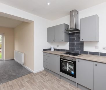 2 bedroom Bungalow To Let - Photo 1