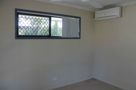 15 Cassia Street, Beaconsfield QLD 4740 - House For Rent | Domain - Photo 3