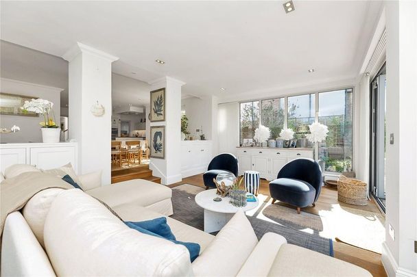 7 bedroom detached house to rent - Photo 1