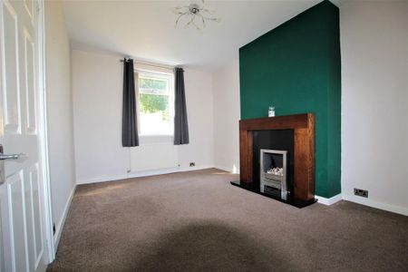 2 bedroom semi-detached house to rent - Photo 5