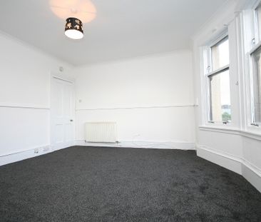 Kingston Road, 2 Bed Unfurnished Flat, Neilston – Available 18/10/2024 - Photo 1