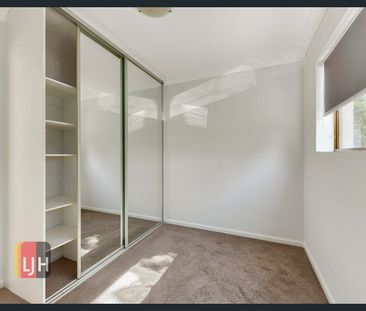 SPACIOUS 3 BEDROOM UNIT IN CHERMSIDE - Photo 3