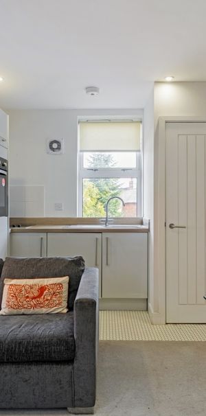 1 bedroom flat to rent - Photo 1