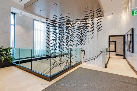 For Lease - 1 Edgewater Drive Unit# GPH 25, Toronto, Ontario - Photo 3