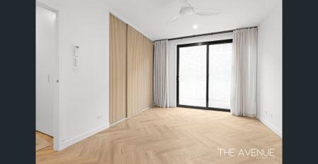 Contemporary Living in the Heart of Ormond! - Photo 2