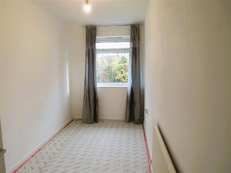 2 bedroom maisonette to rent - Photo 2