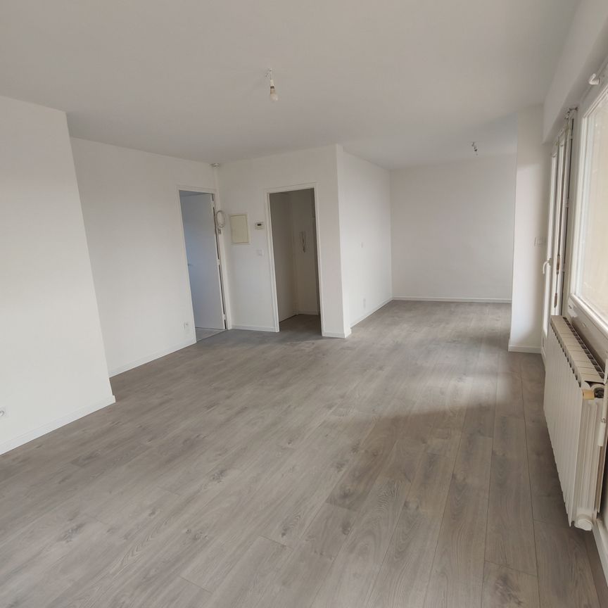 Location Appartement 5 pièces 70m² TOULON 83000 - Photo 1