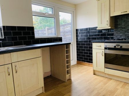 3 bedroom house to rent - Photo 4