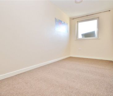Wooldridge Close, Feltham, Middlesex, TW14 8BH - Photo 3