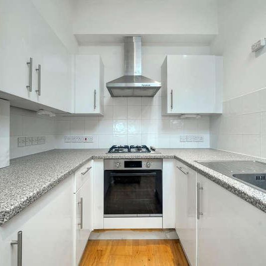 Lighthouse Apartments, Commercial Road, London, E1 - Photo 1