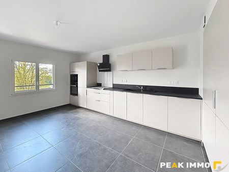 Location Appartement 4 pièces 85m² VIUZ EN SALLAZ 74250 - Photo 5