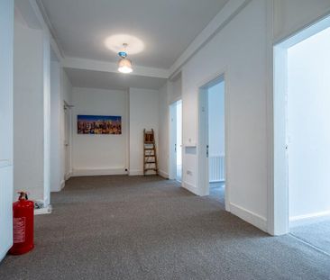 5 bedroom flat share to rent - Photo 4
