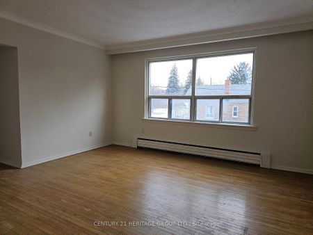 For Lease - 423 Pharmacy Avenue Unit# 3, Toronto, Ontario - Photo 5