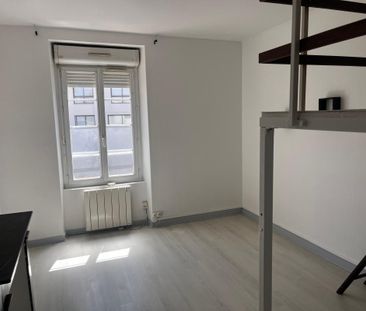 Location Appartement 1 pièce 24m² NIORT 79000 - Photo 1