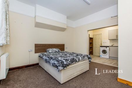 Studio to rent - Photo 4