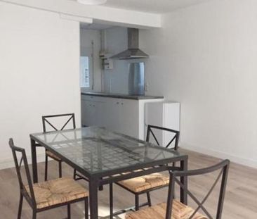 STUDIO 28 m² - RUE DINANDERIE - ROUEN - Photo 2