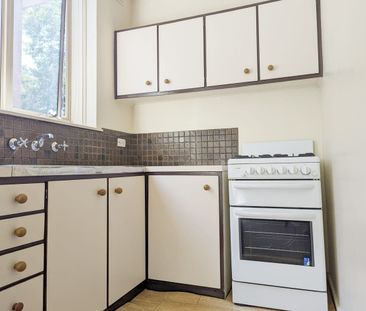 Open: Tue 10th Feb 12:10pm - 12:25pm - Photo 3