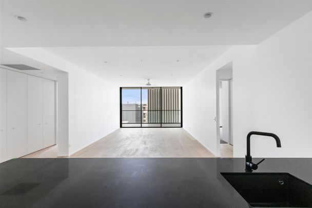Deposit Taken - Spacious 3 Bedrooms in the Heart of Bondi - Photo 1
