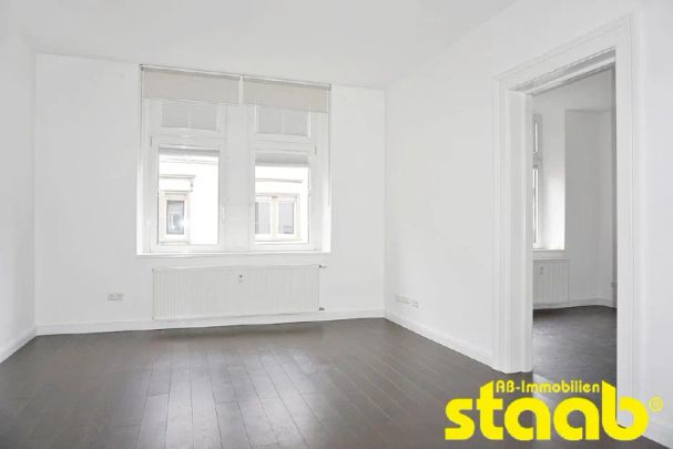 MODERNISIERTE ALTBAUWOHNUNG MIT BALKON *** MITTEN IM LEBEN ZWISCHEN CITY GALERIE UND BAHNHOF! - Foto 1