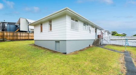 3 bedroom house, Northcote - Photo 3