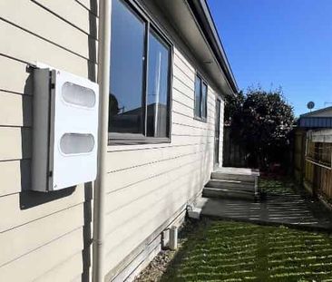 Charming 2 Bedroom House for Rent in Hillcrest! - Photo 1