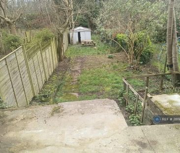 Studio to rent - Photo 6