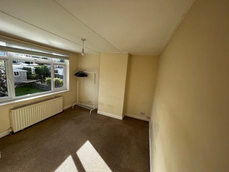 1 Bed Maisonette, Station Road, BS34 - Photo 4